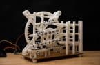 Kulki zamiast wskazówek? Oryginalny zegar na Arduino