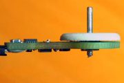 Jak zbudować miniaturowy silnik z płytki PCB?
