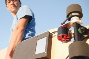 Elektryczna deska w wersji DIY, która rozpędza się do 24 km/h